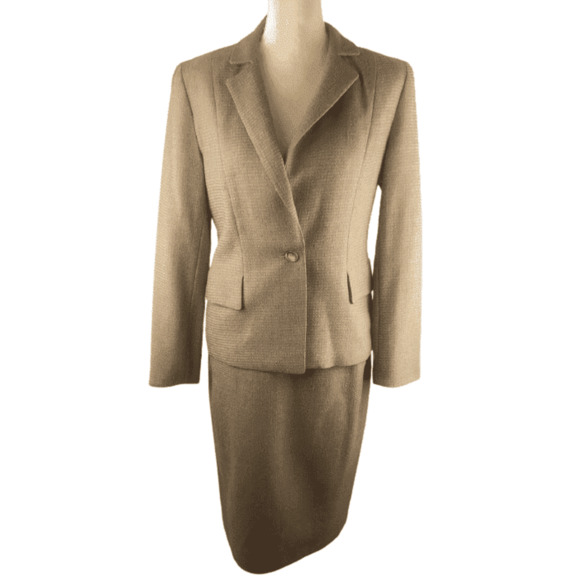 Barry Bricken Collection women's brown suit see details - Picture 1 of 3